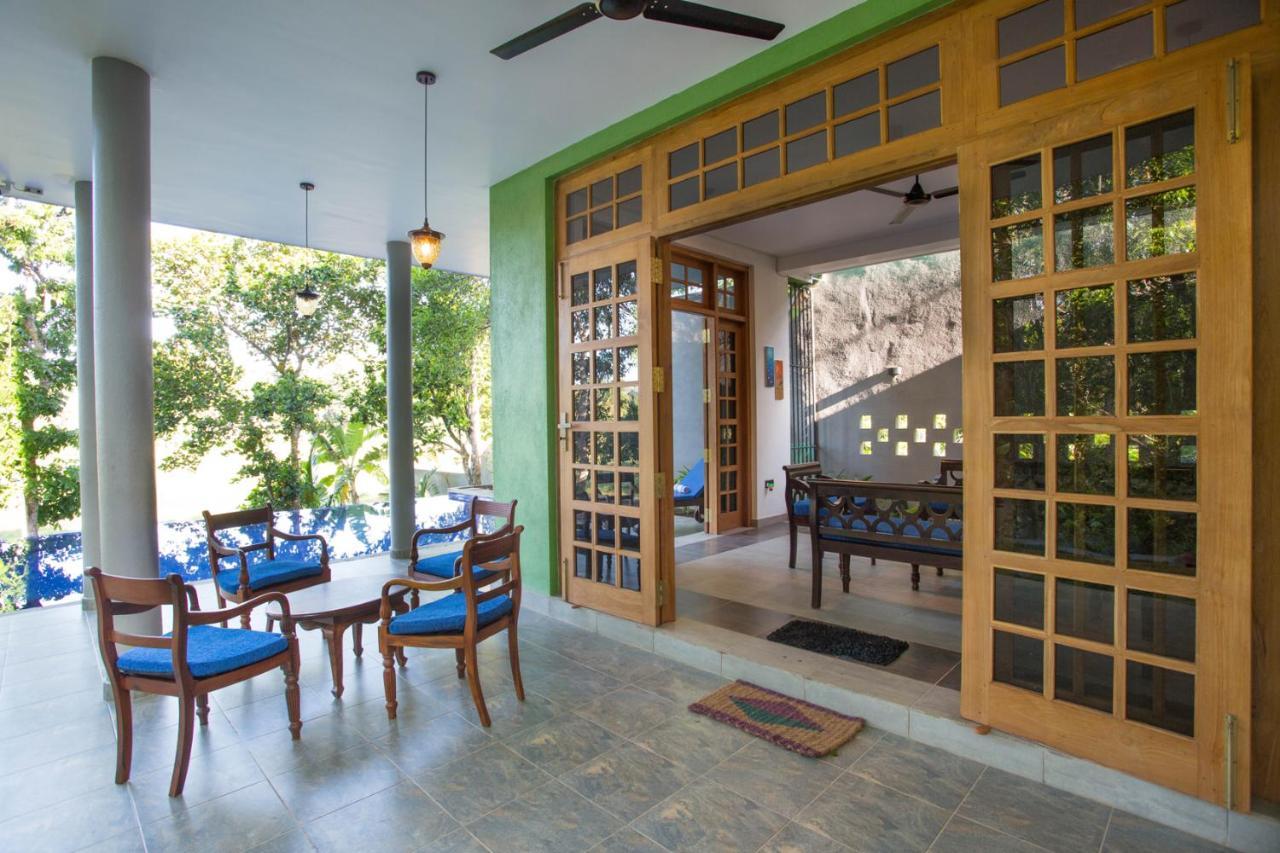 Barefoot Bungalow Hikka Хіккадува Екстер'єр фото